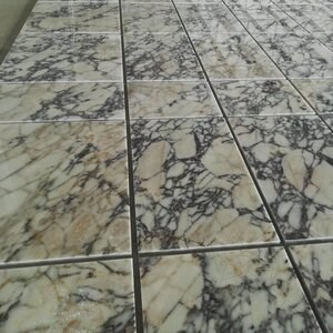 Arabescato Violet Polírozott márvány 60 x 30 x 2 cm (áttetsző)