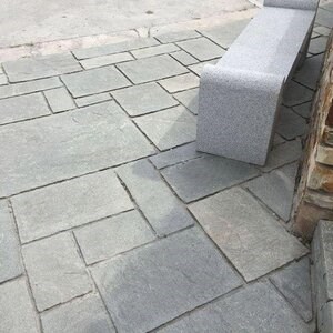 Kavala kézzel vágott római mintás Riven Slate, 2.5-4.5 cm