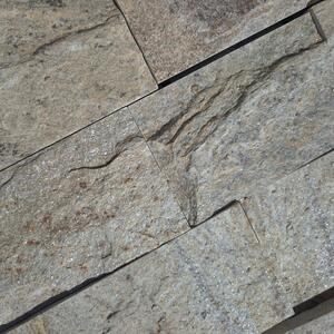 Slate Sahara Natur, 10cm x LL x 1.3cm | Dekoratív kő - függőleges csempe, kültéri-kültéri (25sqm/pallet)