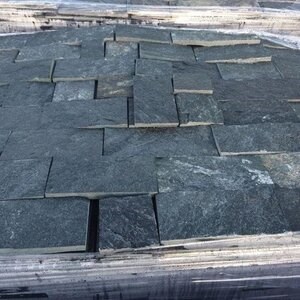 Slate Green Alpi Alpi Natur, 10 cm x LL x 1.3cm | Dekoratív kő - függőleges csempe, kültéri-kültéri (25sqm/pallet)