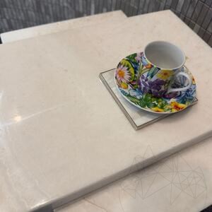 Bianco Onyx Quadra asztal