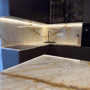 Calacatta arany polírozott márványlap, 2 cm