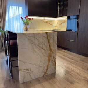 Calacatta arany polírozott márványlap, 2 cm