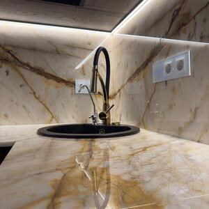 Calacatta arany polírozott márványlap, 2 cm