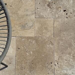 Travertin Classic Cross Cut – Római Mintás Kültéri Burkolat, Nem Fugázott & Antik, 1,2 cm Economy