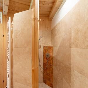 Classic PREMIUM Keresztbe vágott csiszolt Travertin Vakolt, 61 x 30,5 x 1.2 cm