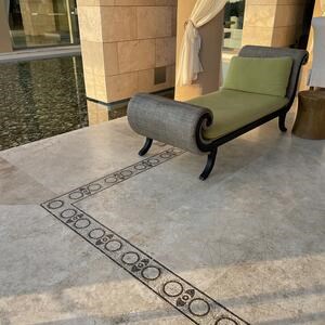 Classic PREMIUM Cross Cut csiszolt travertin, 122 x 61 x 1.2 cm