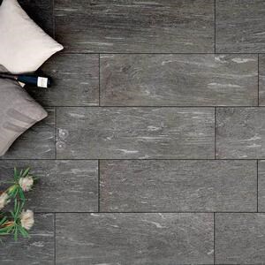 Szintezett kő L'ALTRA PIETRA Harena Calanca Dark, 40 X 120 X 2 cm, R11 - Csúszásmentes kültéri használatra