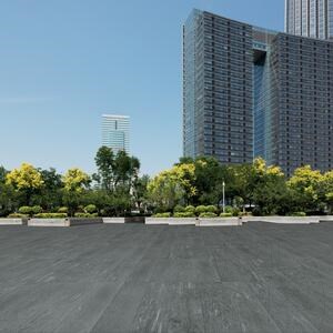 Szintezett kő L'ALTRA PIETRA Harena Calanca Dark, 40 X 120 X 2 cm, R11 - Csúszásmentes kültéri használatra