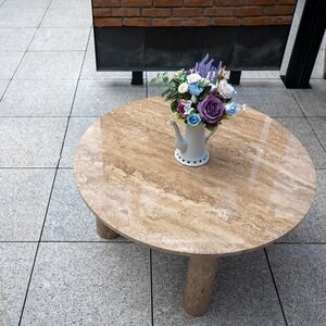 Latte travertin kávéautográf asztal