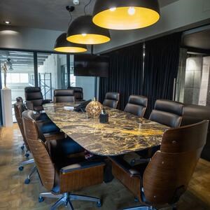 Nero Picasso Csiszolt márványlap, 2 cm