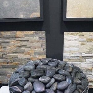 Fekete csiszolt kavics zsák, 20 kg
