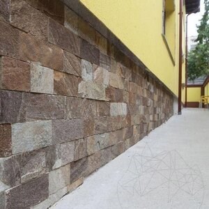 Slate Rusty Brown Natur, 10 cm x LL | Dekoratív kő - függőleges csempe, Kültéri-kültéri burkolat