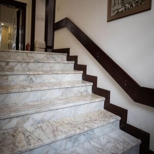 Különleges darabok Arabescato Oro csiszolt márvány, 2 cm - Különleges projektek