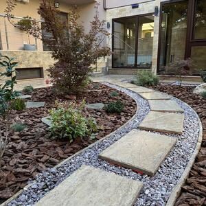 Vörös Atlasz márvány kavics, 2-4 cm, KG