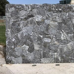 Rock Face Fekete poligonális márvány