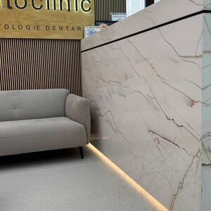 Vörös erezetű csiszolt márványlap, 2 cm