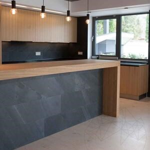 Rugalmas Slate SKIN Ultra-Flex 2mm - Fekete vonal, 240 x 90 cm | Kő falakhoz, bútorokhoz, homlokzatokhoz és nedves