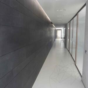 Rugalmas pala SKIN - Black Slate, 122 x 61 cm