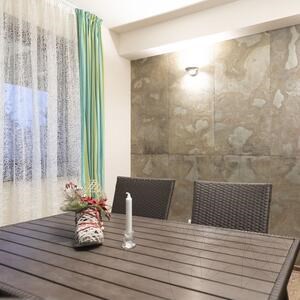 Rugalmas Slate SKIN Ultra-Flex 2mm - Tan, 240 x 90 cm | Kő falakhoz, bútorokhoz, homlokzatokhoz és nedves