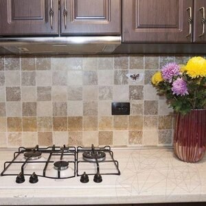 Classic Cross Cut Tumbled Travertin, 10 x 10 x 1 cm