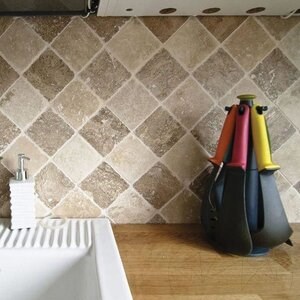 Latte Tumbled PREMIUM travertin, 10 x 10 x 1.2 cm