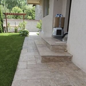 Latte Brushed & Chiseled Edge PREMIUM travertin francia mintás készlet, 3 cm
