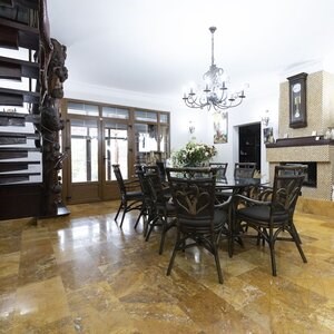 Sárga keresztmetszetű csiszolt travertin, 61 x 30,5 x 1,2 cm