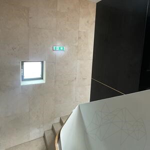 Classic vésett travertin, 120 x 60 x 2 cm