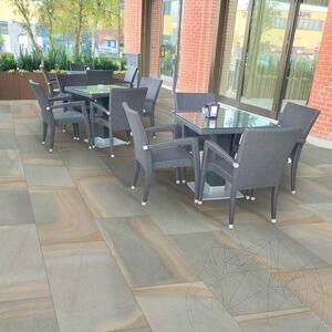 Szintezett kő Hardscape Monviso Yorkstone, 90 X 60 X 2 cm, R11 - Csúszásmentes kültéri használatra