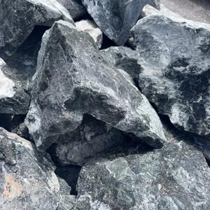 Kültéri poligonális márvány Rock Face Green Paradiso homlokzatburkolat (Sarokdarab)