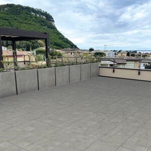 Szintezett kő L'ALTRA PIETRA Modern Urban Style, 100 X 100 X 2 cm, R11 - Csúszásmentes kültéri használatra