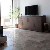 Ezüst keresztmetszetű csiszolt és vésett szélű travertin francia mintás készlet, 1.2 cm