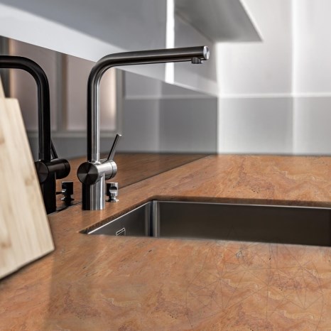 Peach Cross Cut Brushed Travertine méretre vágott tábla. 3 cm - Különleges projektek tétele