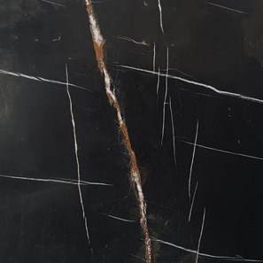 Szahara Noir csiszolt márványlap, 2 cm