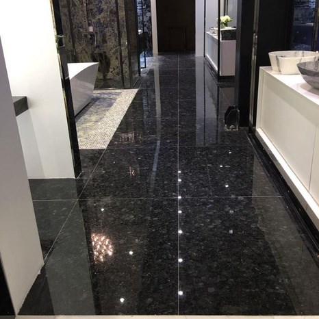 Extra kék polírozott labradorit, 60 x 60 x 2 cm