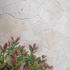Crazy Paving Classic bukfencezett travertin (9-10 db/m²)
