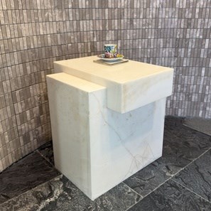 Bianco Onyx Quadra asztal