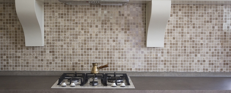 Tippek a legjobb backsplash kiválasztásához modern lakáskonyhájához