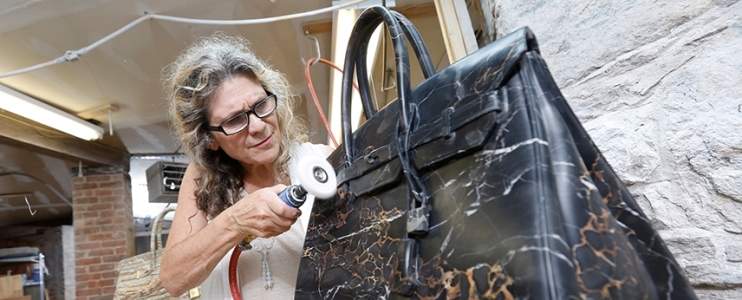Barbara Segal – az ikonikus „Birkin” táska tervezője természetes kőből