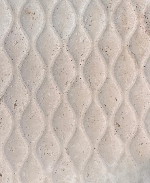 Classic Cross Cut Bubble Travertin, 60 x 30 cm, keresztbe vágva